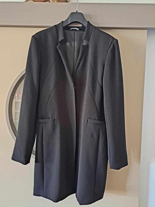 Silvian Heach, mantel tussenseizoen, M/L, Kleding | Dames, Jassen | Zomer, Zo goed als nieuw, Maat 38/40 (M), Zwart, Ophalen of Verzenden