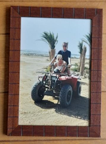 Houten fotokader beschikbaar voor biedingen