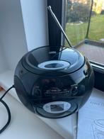 Radio cd boombox 220v en batterijen 6x1,5V, Ophalen, Zo goed als nieuw, Radio