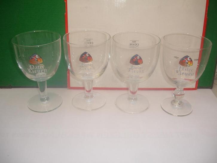 Bierglas Pater Lieven, 33cl, 4 verschillende voor € 4,00, Verzamelen, Biermerken, Zo goed als nieuw, Glas of Glazen, Overige merken