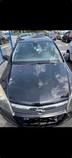 Opel Astra, Auto's, Euro 5, Zwart, Zwart, Handgeschakeld