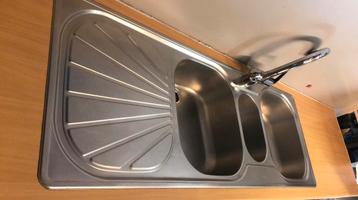 Franke grote spoelbak (zonder kraan) met structuur beschikbaar voor biedingen