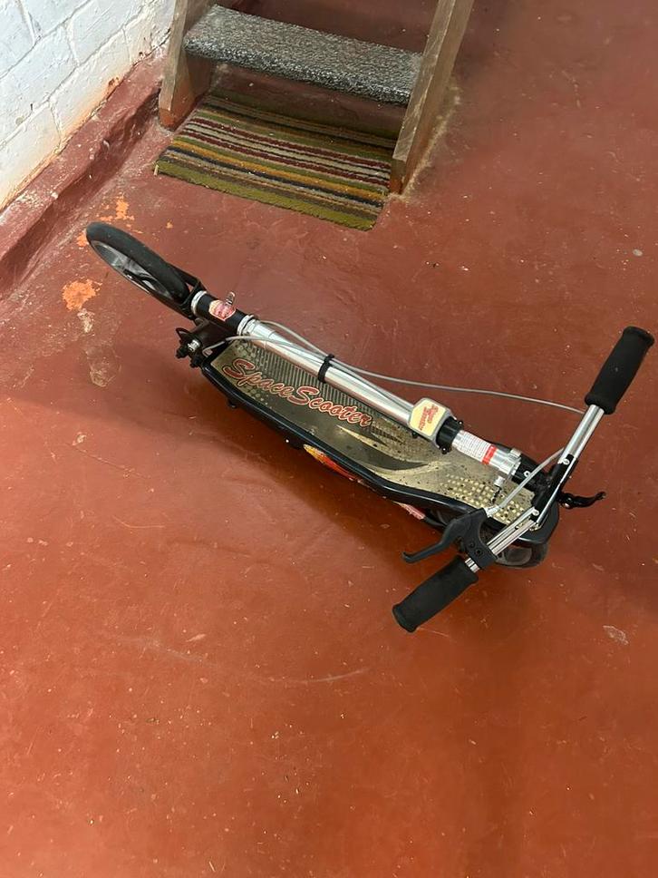 Step Space Scooter, Fietsen en Brommers, Steps, Zo goed als nieuw, Gewone step, Ophalen