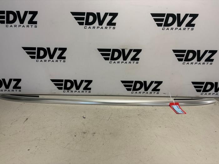 Dakrail links van een Volkswagen Tiguan, Auto-onderdelen, Carrosserie, Volkswagen, Gebruikt, 3 maanden garantie, Ophalen of Verzenden