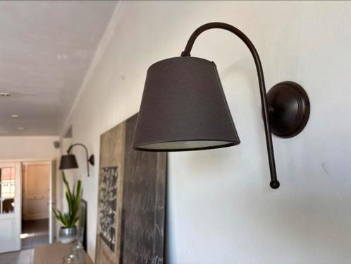 2 roestkleurige wandarmatuur met lampenkap, Huis en Inrichting, Lampen | Wandlampen, Gebruikt, Metaal, Ophalen