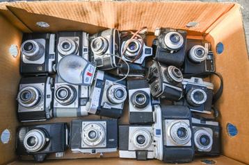 Set van 20 camera's uit de jaren 50 en 60 tot de jaren 70 beschikbaar voor biedingen
