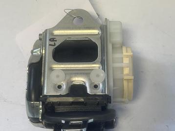 Veiligheidsgordel links-achter van een Volkswagen Polo beschikbaar voor biedingen