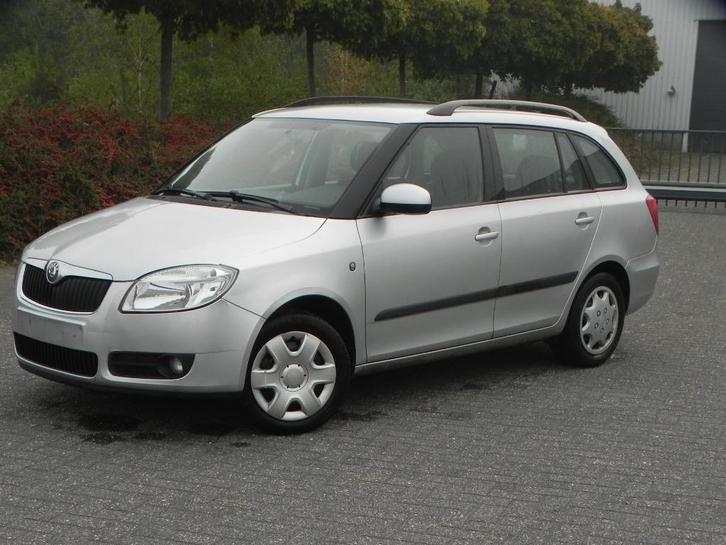 Skoda Fabia station Airco 79000 KM, Auto's, Skoda, Particulier, Te koop, Fabia, Airconditioning, Centrale vergrendeling, Elektrische buitenspiegels