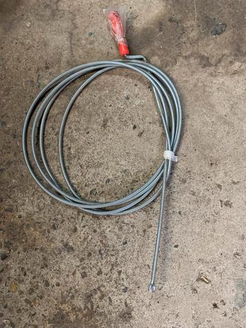 Nieuwe veer om afvoerleidingen open te maken beschikbaar voor biedingen