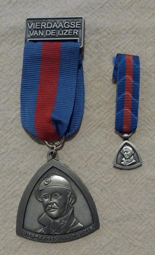4-daagse IJzerwandeling - Vierdaagse Ijzer, Verzamelen, Militaria | Algemeen, Verzenden