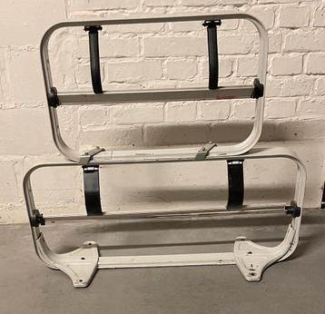 Cadeaupapier houder beschikbaar voor biedingen