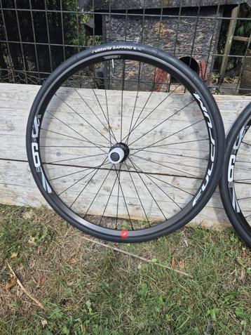 Nieuwe DT swiss en Fulcrum disc wielen beschikbaar voor biedingen