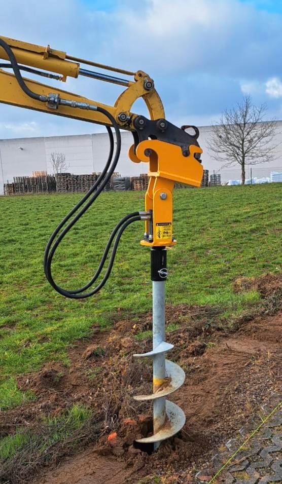 Hydraulische grondboor voor minigraver of kniklader, Articles professionnels, Machines & Construction | Jardin, Parc & Sylviculture