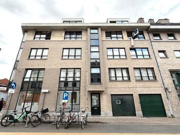 Appartement te koop in Sint-Amandsberg, 2 slpks beschikbaar voor biedingen