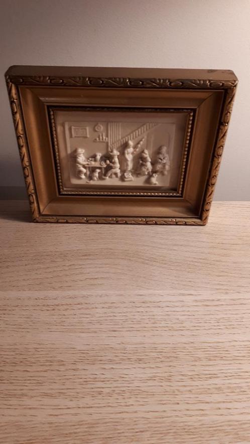 Tableau bas-relief en calcaire, Antiek en Kunst, Kunst | Beelden en Houtsnijwerken, Ophalen of Verzenden