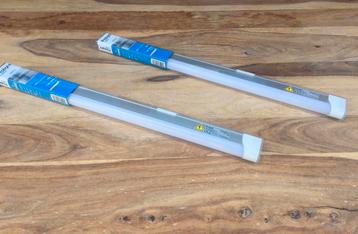 2 LED Lampen 4000K cool White 60,5 cm beschikbaar voor biedingen
