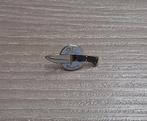 PIN - MC THIERS - MES - COUTEAU, Verzamelen, Speldjes, Pins en Buttons, Verzenden, Gebruikt, Overige onderwerpen, Speldje of Pin