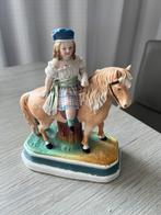 Oud porselein beeld kind met paard, Antiek en Kunst, Ophalen