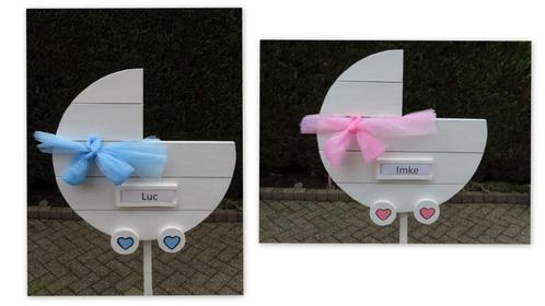 Geboorteborden / Geboortewieg met roze of blauwe versiering., Enfants & Bébés, Cadeaux d'accouchement & Assiettes de naissance