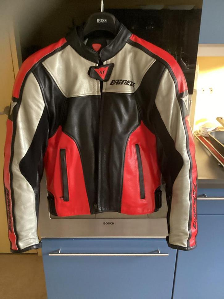 Originele Dainese motor jas, Motoren, Kleding | Motorkleding, Jas | leer, Dames, Heren, Nieuw zonder kaartje, Ophalen