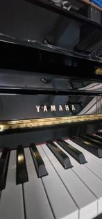 Yamaha LU-201 (115cm hoog), Piano, Hoogglans, Zo goed als nieuw, Zwart
