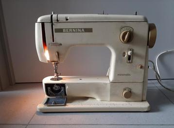 Machine à coudre Bernina 707 Minimatic avec son coffret, Enlèvement, Utilisé, Machine à coudre, Bernina
