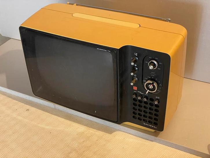Télévision noire et blanche portable nationale — années 1970, Antiquités & Art, Antiquités | TV & Hi-Fi, Enlèvement