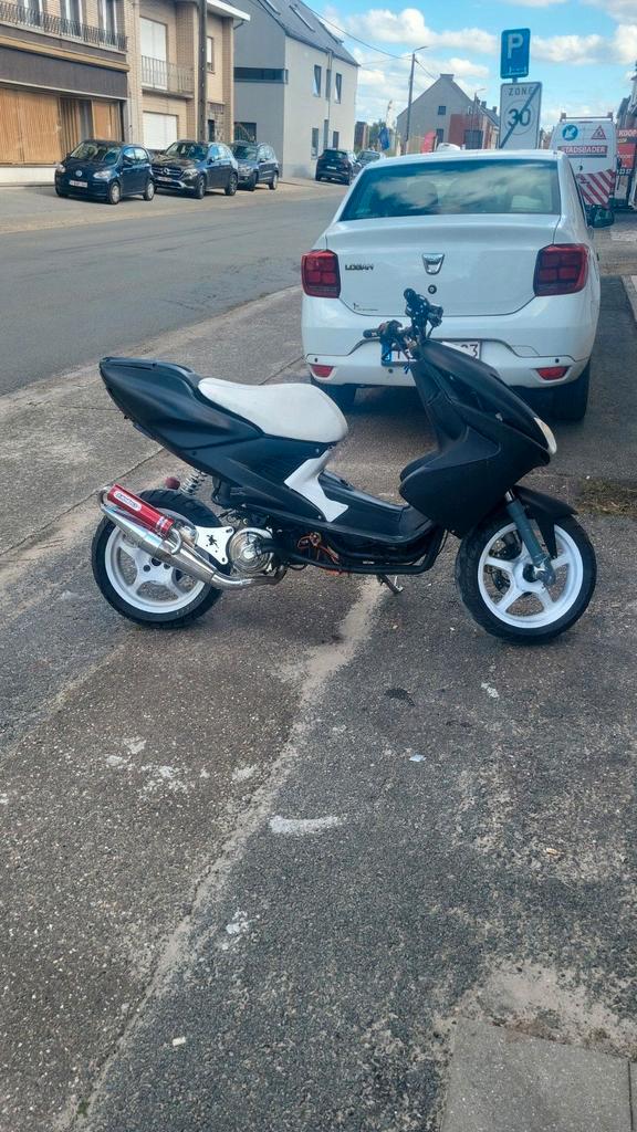 Aerox a klasse te ruil, Fietsen en Brommers, Scooters | Yamaha, Zo goed als nieuw, Aerox, Ophalen