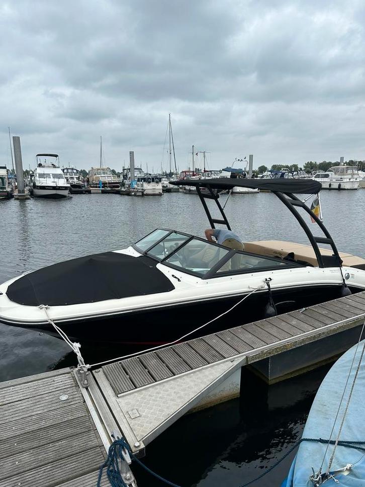 Sea ray 190spx incl trailer, bwj 2020, weinig vaaruren, Watersport en Boten, Beroepsscheepvaart, Zo goed als nieuw, Overige typen