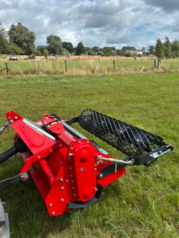 Enfouisseur de pierre beschikbaar voor biedingen