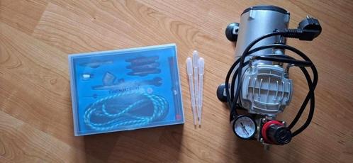 Te koop: Timbertech ABPST05 Airbrush Compressor Set, Hobby en Vrije tijd, Schilderen, Zo goed als nieuw, Airbrush en Accessoires