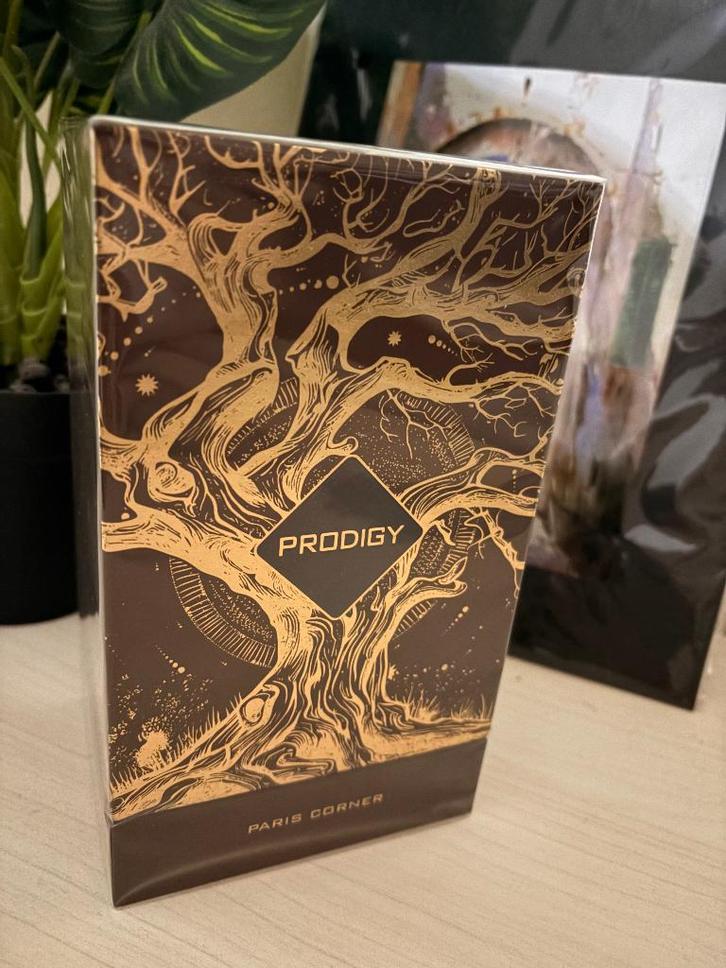 Parfum Prodigy de Paris Corner 100ml, Bijoux, Sacs & Beauté, Beauté | Parfums, Neuf, Enlèvement