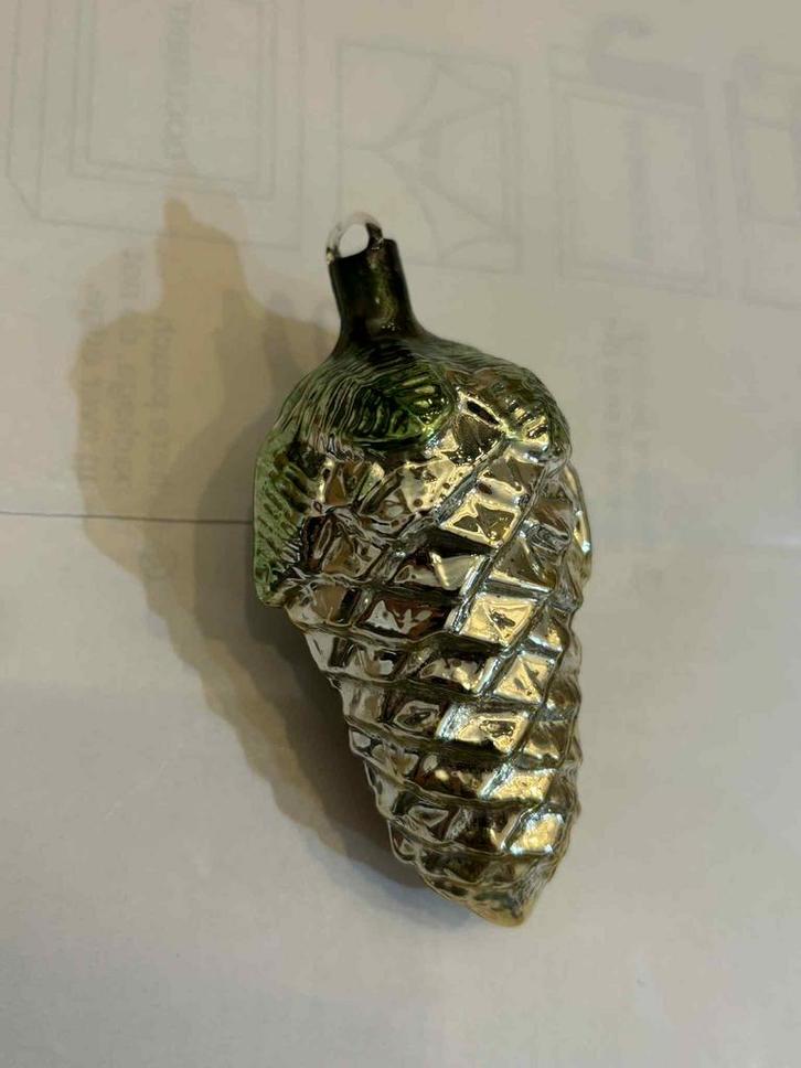 Zeldzame Ajeko kerstbal van dennenappel, Diversen, Kerst, Gebruikt, Ophalen of Verzenden