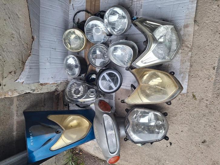 Diverse koplamp scooter 50cc sym kymco neco btc boatian, Fietsen en Brommers, Brommeronderdelen | Algemeen, Zo goed als nieuw