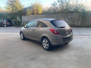 Opel Corsa 1.4 essence 2012 avec 89 000 km*Porte-vélos*Garan