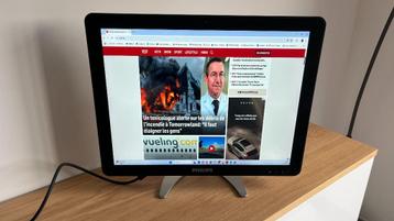 Moniteur Philips 22 pouces (pas d'entrée HDMI) beschikbaar voor biedingen
