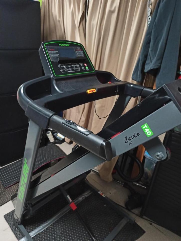 Loopband Tunturi T40, Sport en Fitness, Fitnessapparatuur, Zo goed als nieuw, Loopband, Ophalen