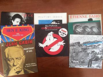 Lot de 8 vinyles 45 tours