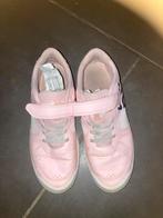 Roze sportschoenen, Kleding | Dames, Schoenen, Ophalen of Verzenden, Zo goed als nieuw, Roze, Sportschoenen