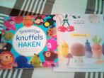 2boekjes om knuffels  en fruit te haken, Ophalen of Verzenden, Zo goed als nieuw, Haken