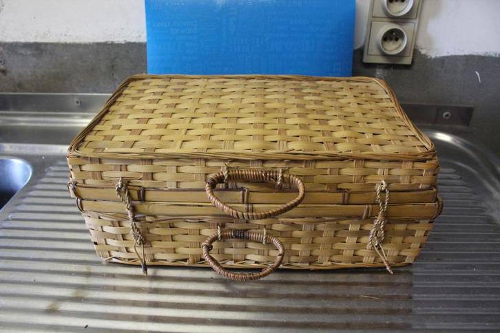 Rieten picknickmand tussenmaat, Hobby en Vrije tijd, Picknickmanden, Gebruikt, Zonder inhoud, Ophalen of Verzenden