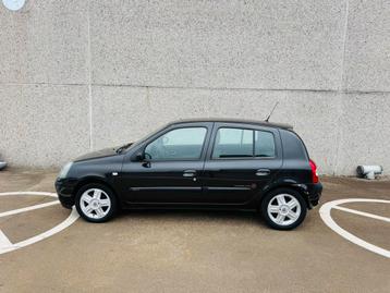 Renault Clio/1Ste eigenaar/166000km beschikbaar voor biedingen