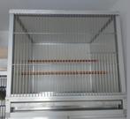 Zeer mooie kweekkooi in kunstof met aluminium mestlade!, Dieren en Toebehoren, Vogels | Hokken en Kooien, Ophalen, Zo goed als nieuw