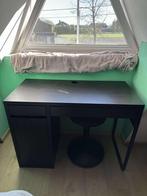 Klein bureau van Ikea in Ledegem, Huis en Inrichting, Ophalen, Gebruikt, Bureau