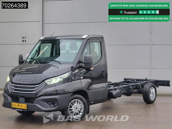 Iveco Daily 35S18 Automaat 410WB Chassis Cabine LED Navi ACC, Auto's, Bestelwagens en Lichte vracht, Bedrijf, Te koop, Achteruitrijcamera