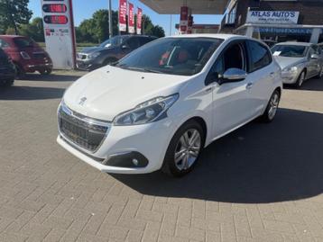 Peugeot 208 1200 Benzine 5 Deurs! Signature Editie!, Autos, Achat, Euro 6, Entreprise, 5 portes