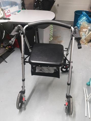 Déambulateur ou rollator, Enlèvement, Comme neuf
