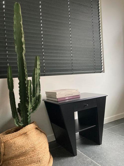 Postmoderne bijzettafel / magazine houder, Huis en Inrichting, Tafels | Sidetables, Zo goed als nieuw, Overige vormen, Overige houtsoorten