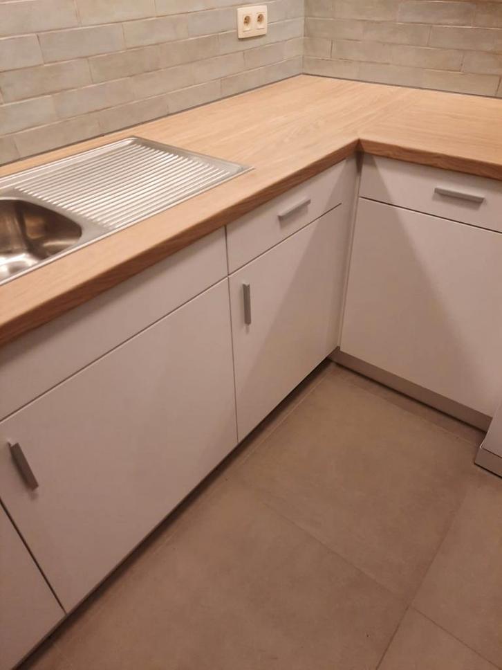 Te koop: complete keuken met toestellen - zelf te demonteren, Huis en Inrichting, Keuken | Complete keukens, Ophalen