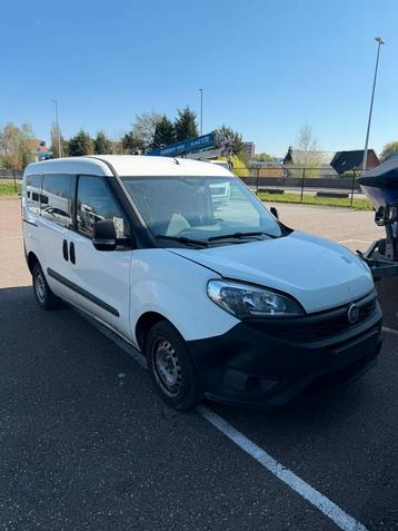 Fiat doblo 1,3 turbo defect beschikbaar voor biedingen